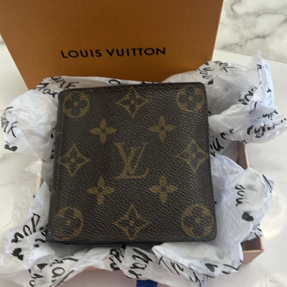Louis Vuitton Mens Wallet